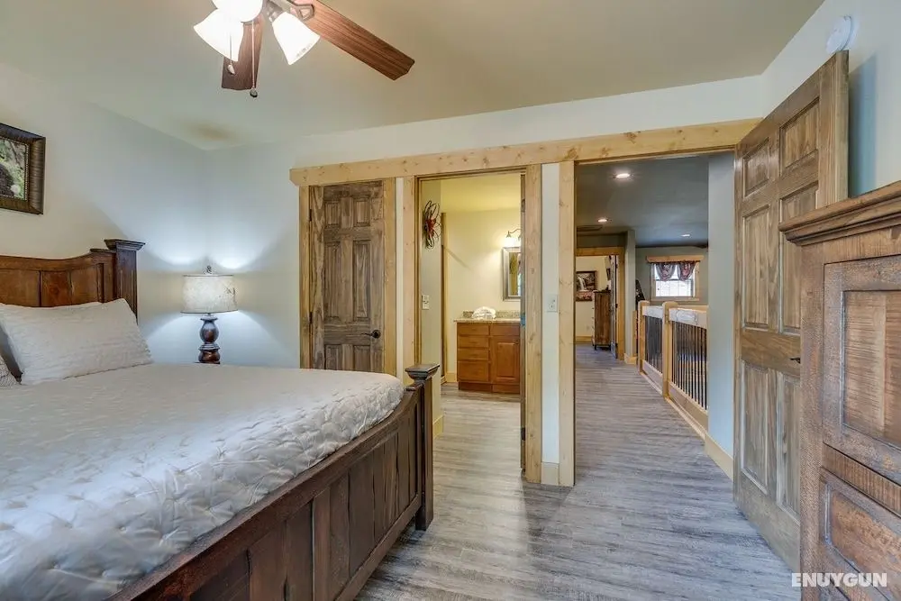 Marco Polo - Four Bedroom Chalet - Oda