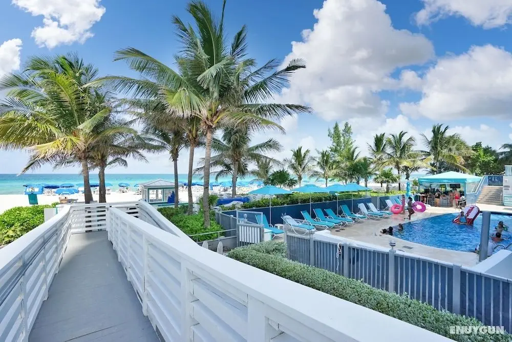 Marenas Beach Resort by FMM - Havuz