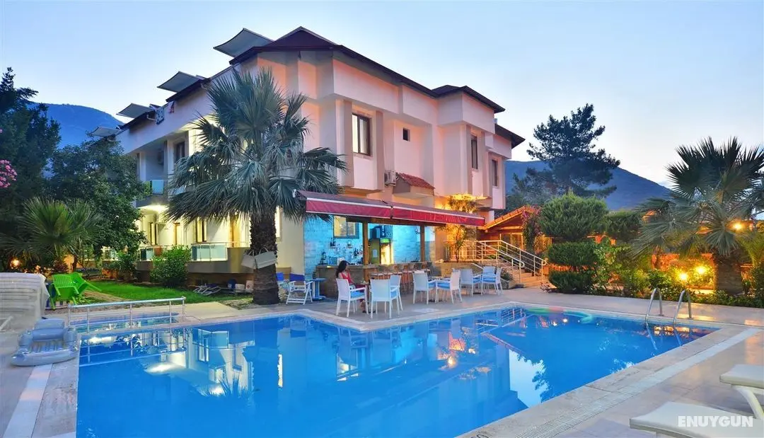 Margarita Otel Adrasan - Açık Havuz