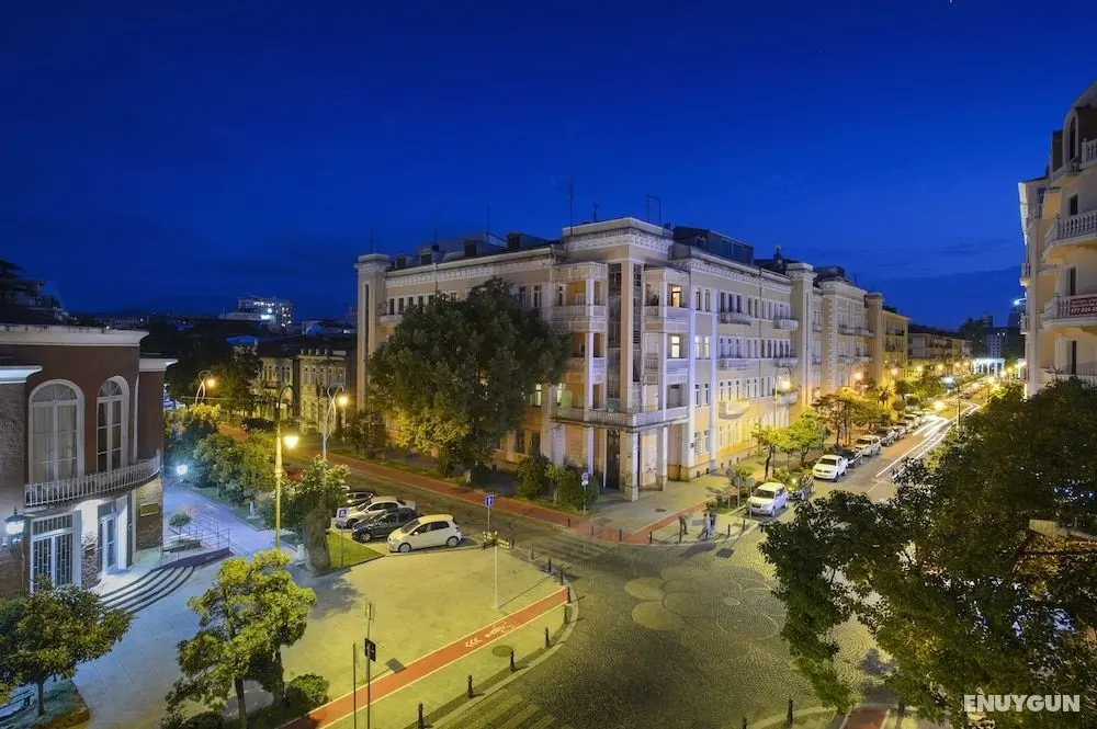 Mariinsky Boutique Hotel - Konum Öne Çıkanlar