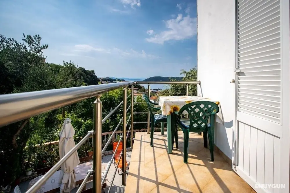 Marija - Good Location - A2 - Öne Çıkan Resim