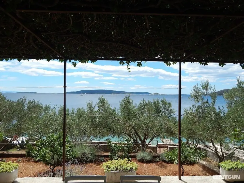 Marija - Next to sea - A1 Donji - Öne Çıkan Resim