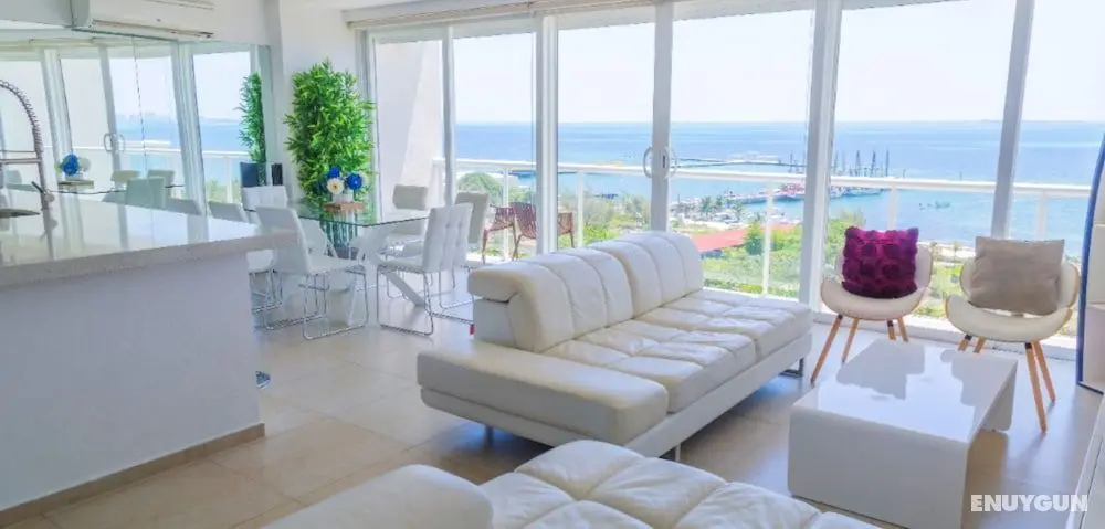 MARINA Beachfront 2 BDR- Amazing Oceanview - Öne Çıkan Resim