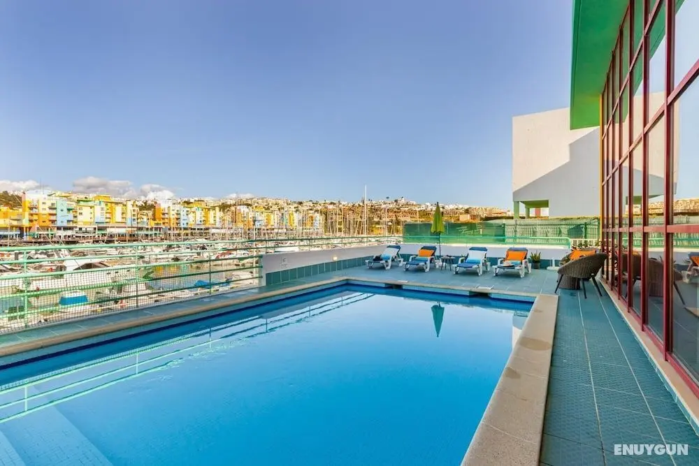 Villa Marina Front-line Marina Property With 4 Bedrooms - Oda