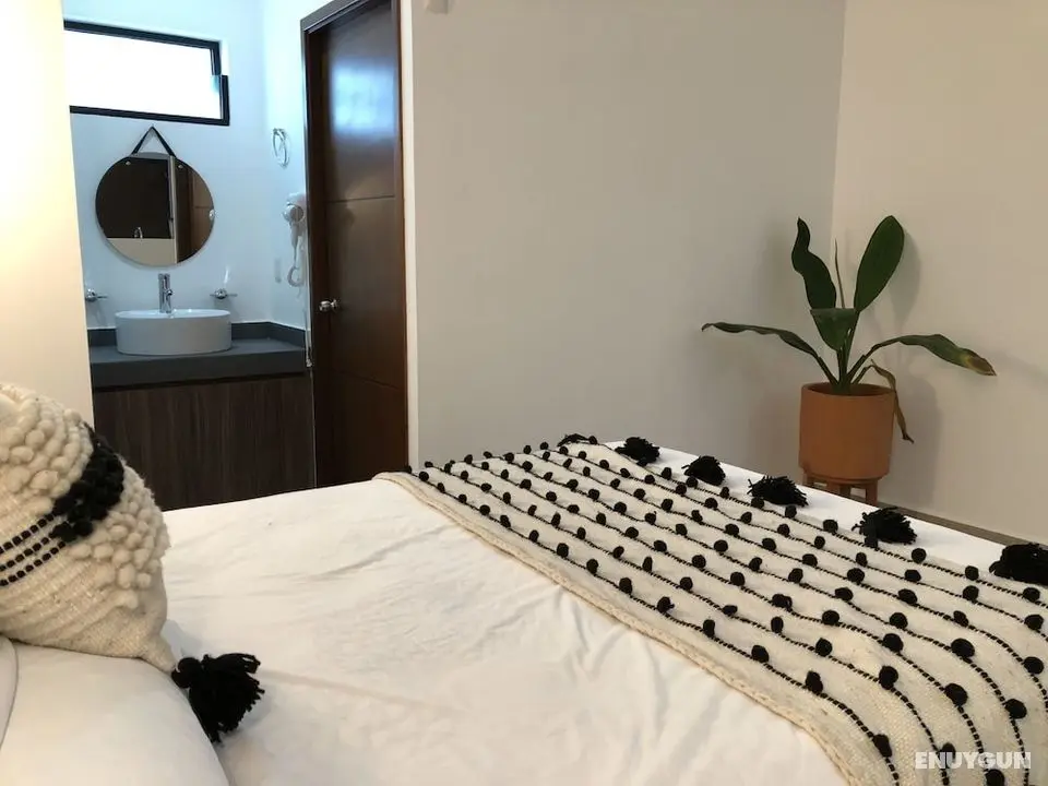 Marina Solé Loft 1 (J-1) - Öne Çıkan Resim
