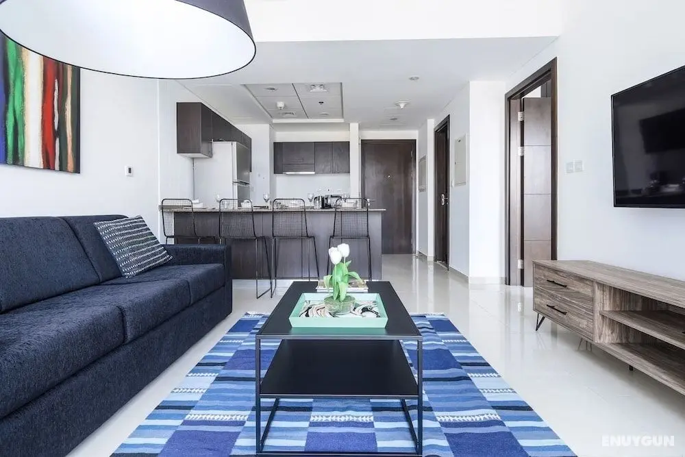 Marina Views! Beautiful 1BR in Dubai Marina - Öne Çıkan Resim