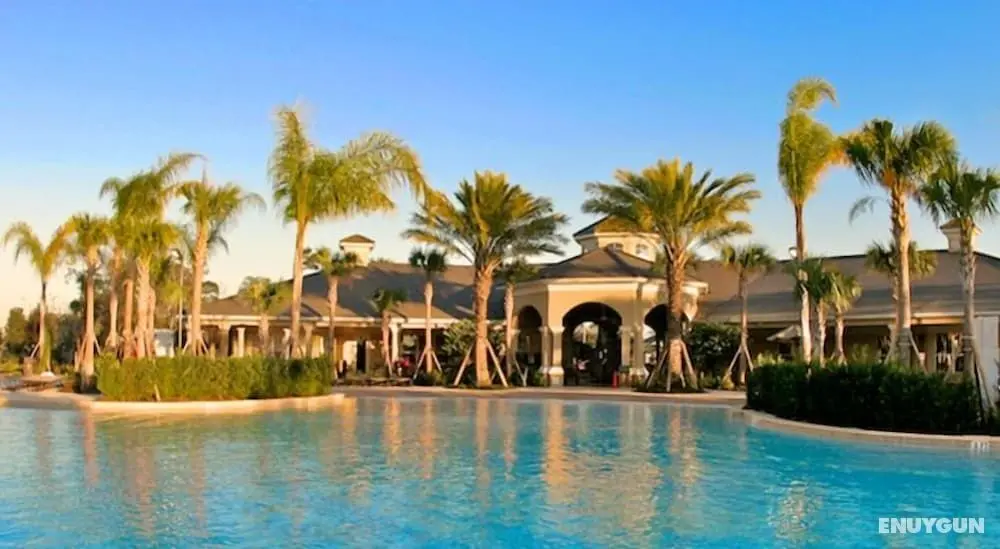 Mark's Windsor Hills Vacation Home - Havuz