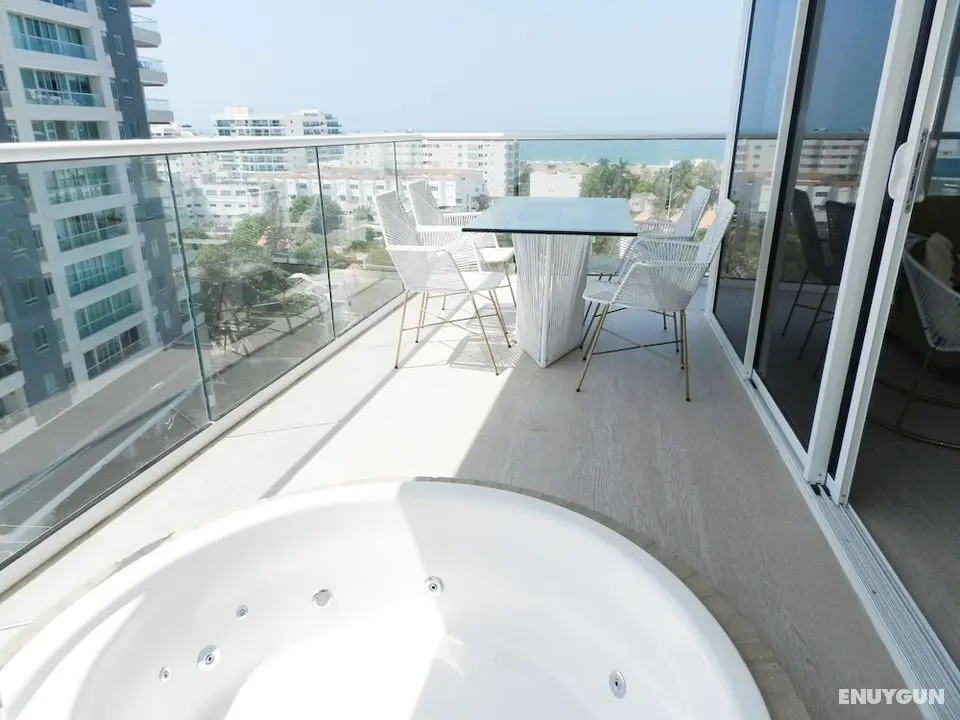Martinique Delux with Private Hot Tub - Öne Çıkan Resim
