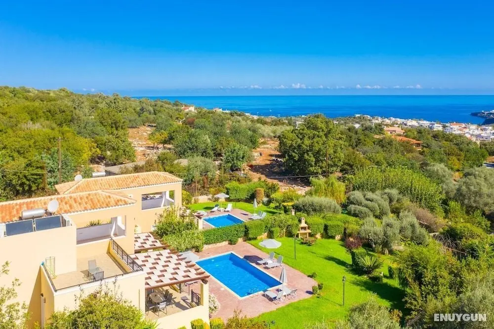 Villa Mary Large Private Pool Walk to Beach Sea Views A C Wifi - 1975 - Oda