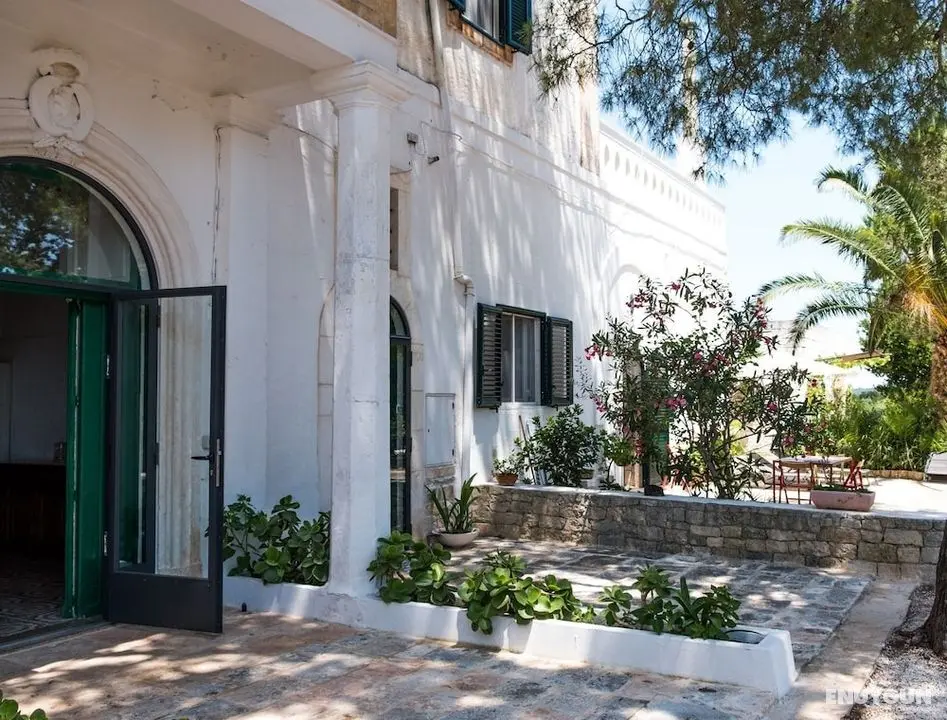 Masseria Cavaliere Fumarola by Typney - Öne Çıkan Resim