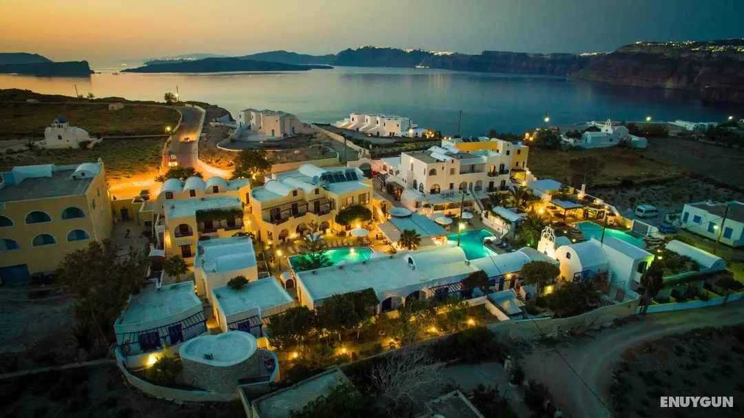 Mathios Village - Genel