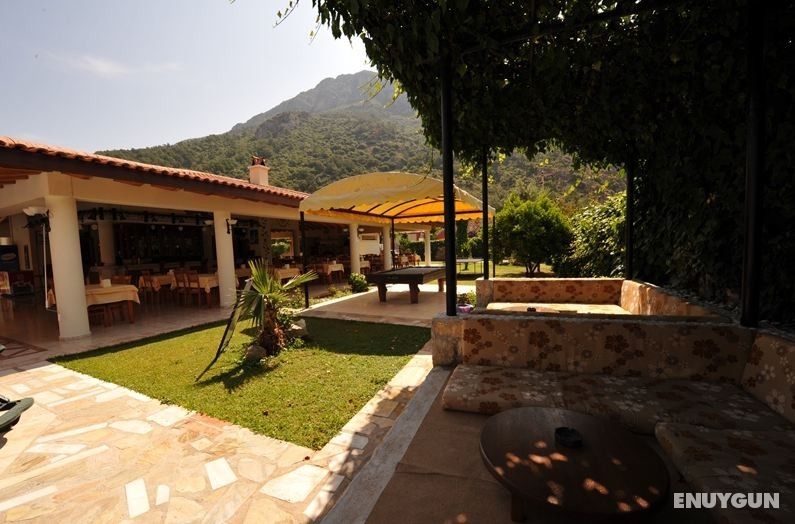 Mavruka Hotel