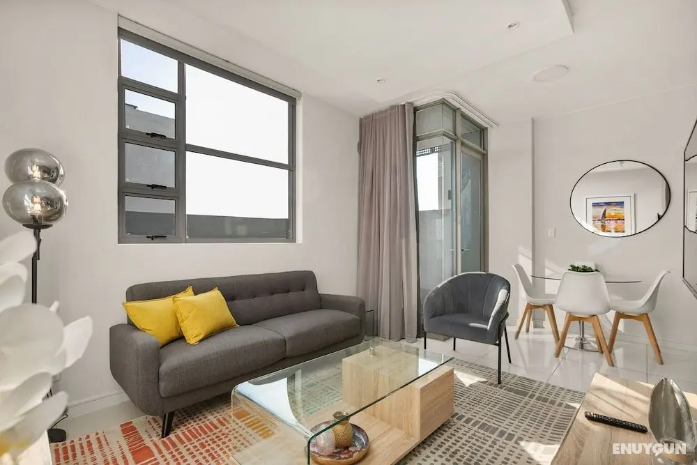 The Median Apartments - Öne Çıkan Resim
