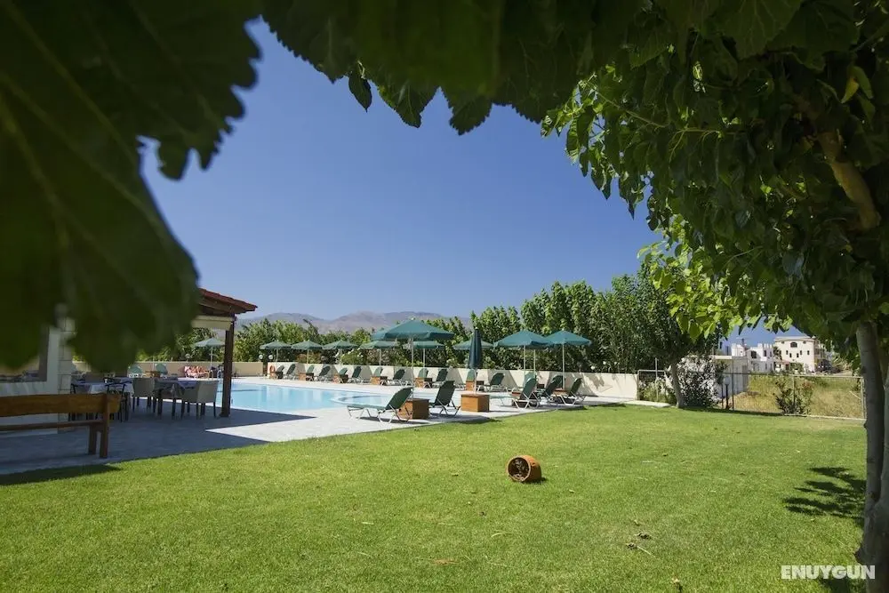 Mediterranean Hotel & Apartments - Dış Mekanlar