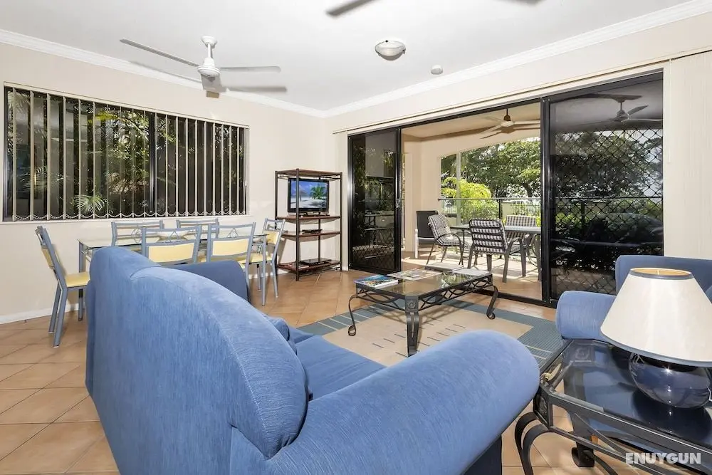 The Mediterranean Beachfront Groundfloor Apartment - Öne Çıkan Resim