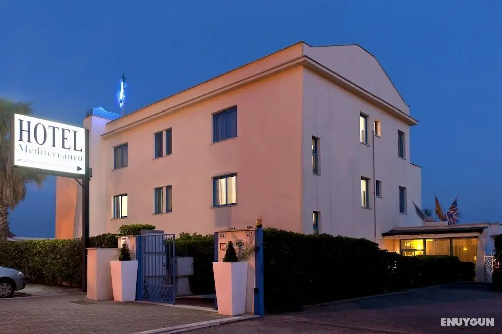 Hotel Mediterraneo Latina - Dış Mekan