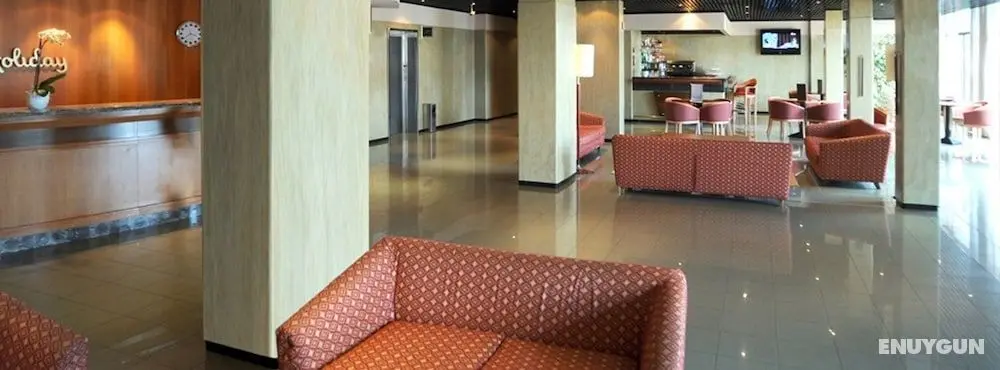 Meditur Hotel Pomezia - Lobi