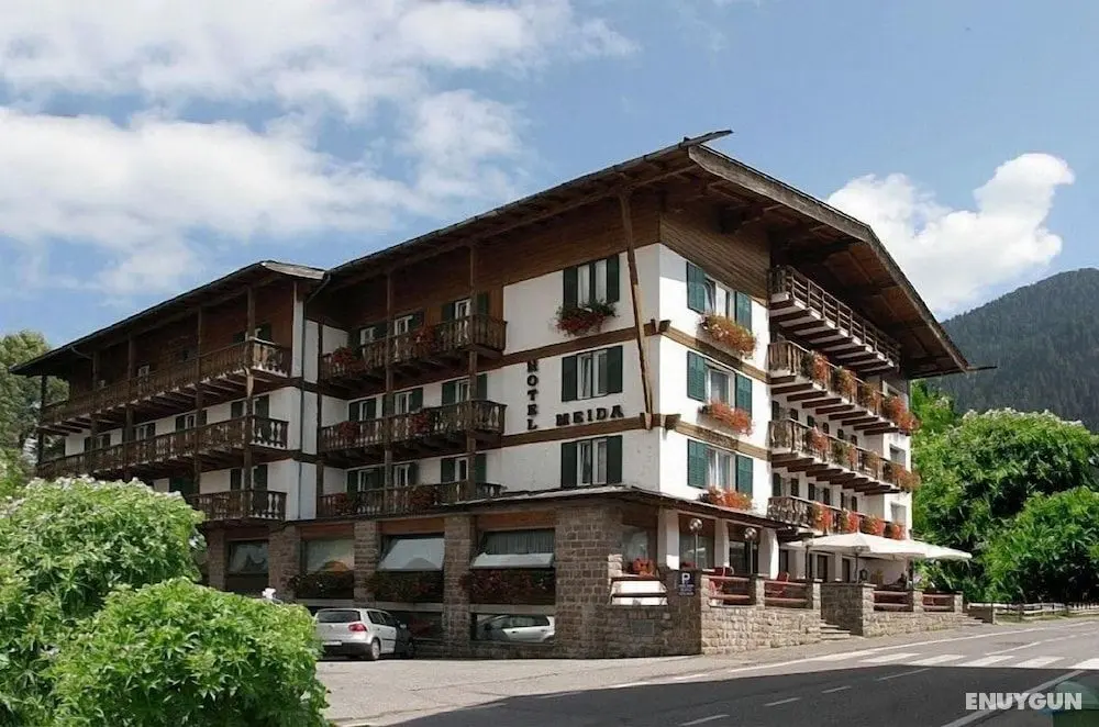 Hotel Meida - Dış Mekan