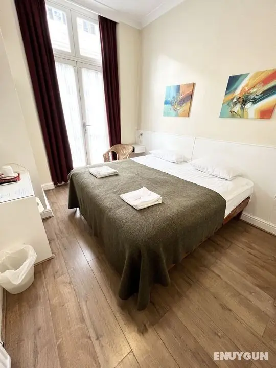 Melbourne House - Öne Çıkan Resim