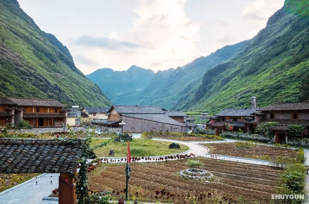 Meo Vac Valley Hotel - Hostel - Oda Düzeni