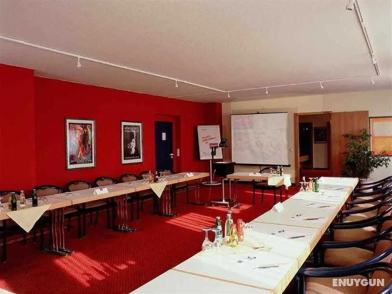 Mercure Hotel Halle Leipzig - İş / Konferans