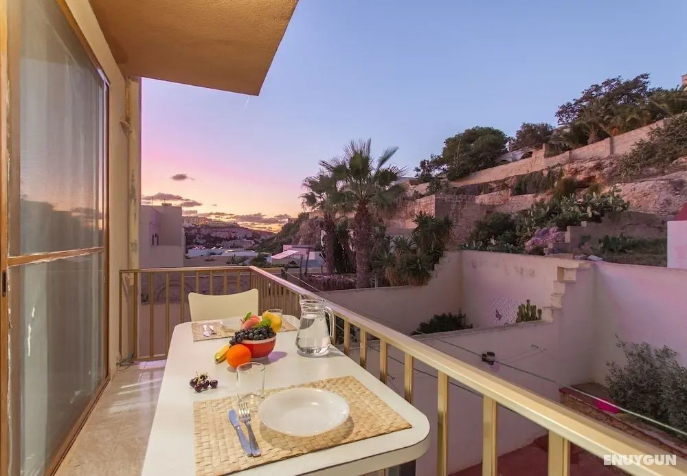 Merill Pool and Sea, charming Apart 5 - Öne Çıkan Resim