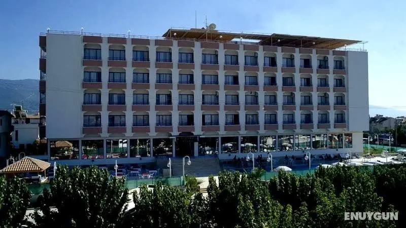 Merry Hotel - Genel
