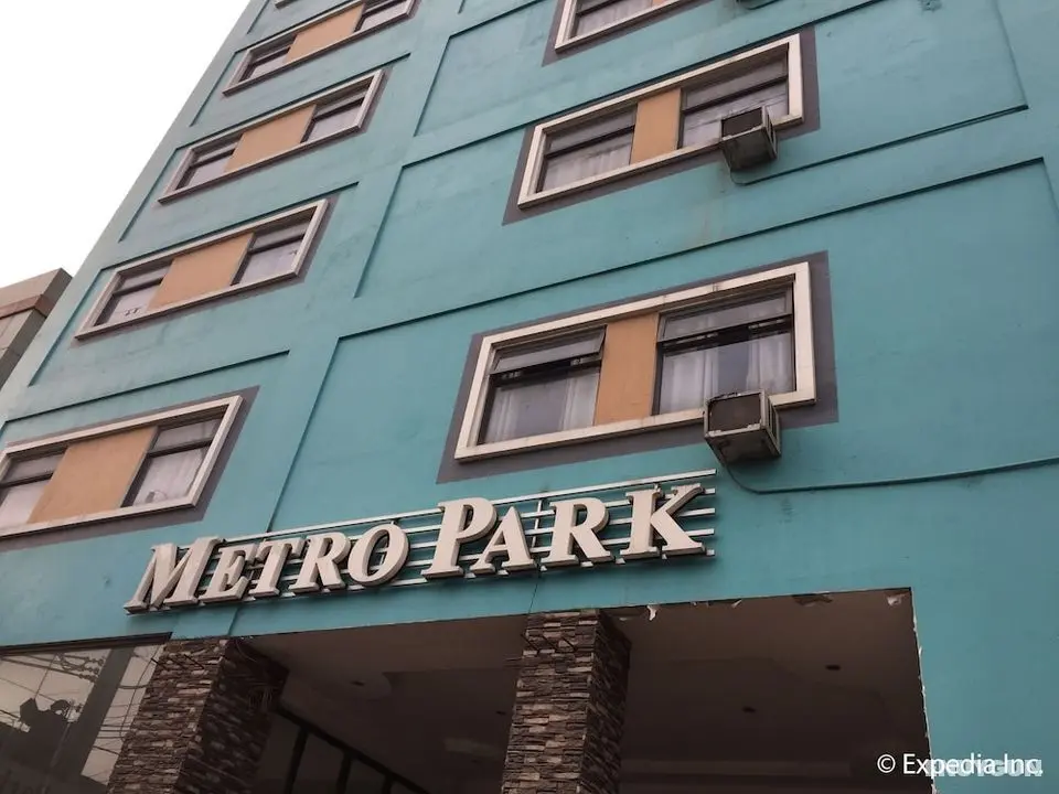 Metro Park Hotel Mandaue - Dış Mekan