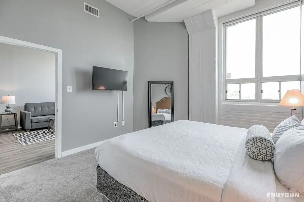 Metroflats at 509 Vine Street - Oda