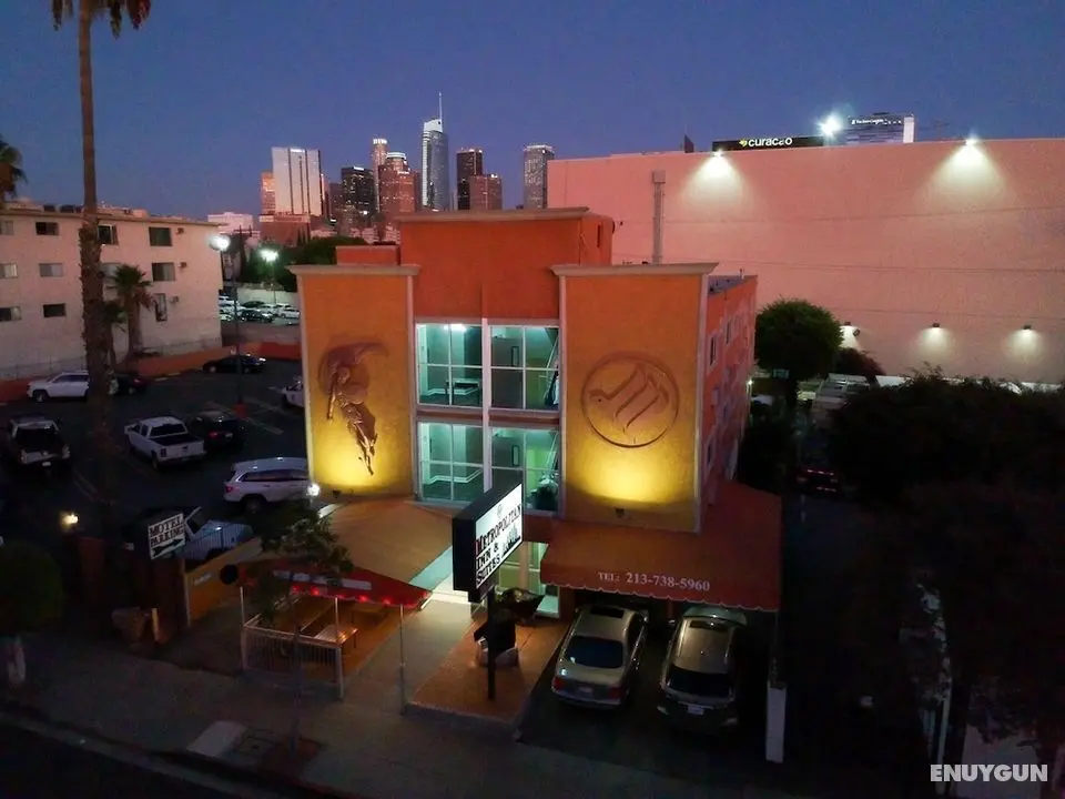 Metropolitan Inn & Suites - Öne Çıkan Resim