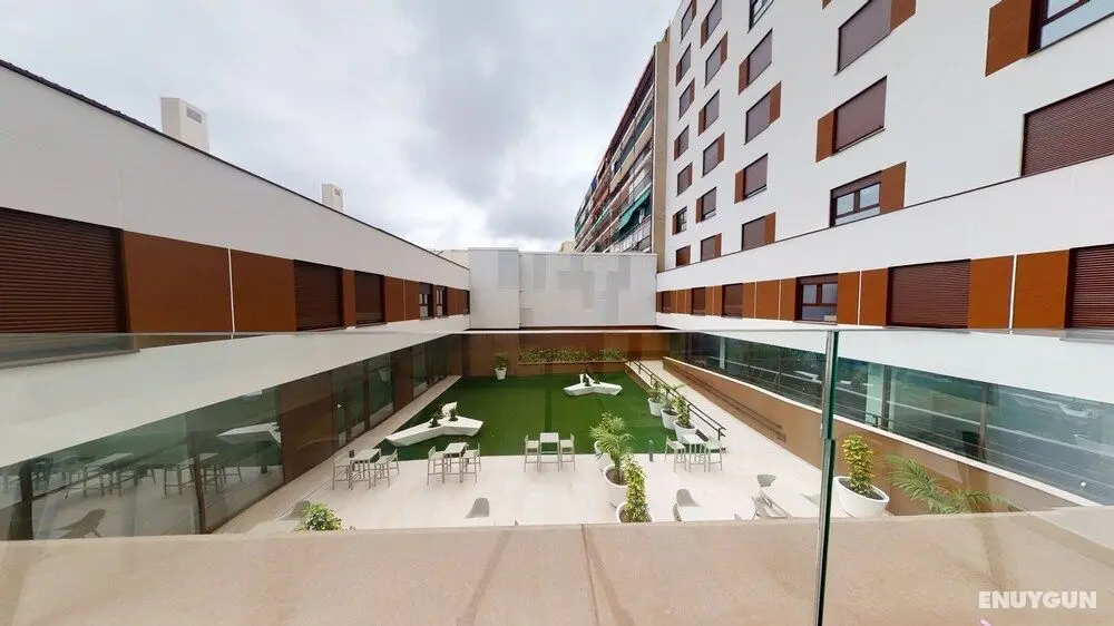 micampus Av. Puerto - Estudiantes - Dış Mekan