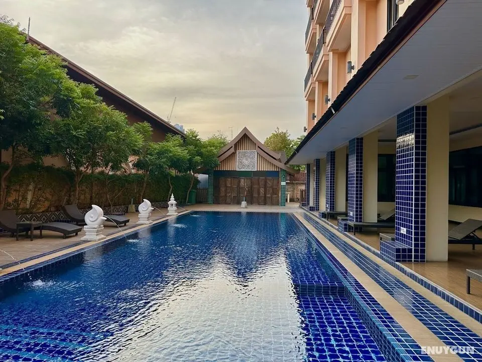 Mido Hotel Pattaya - Havuz