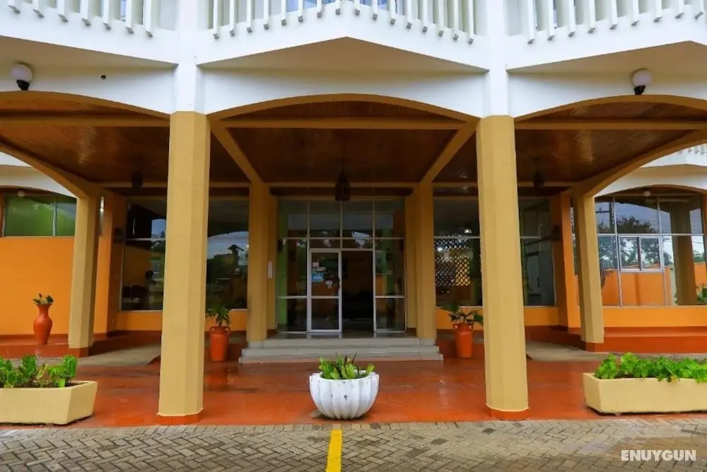 Midview Hotel-Nyali - Dış Mekan