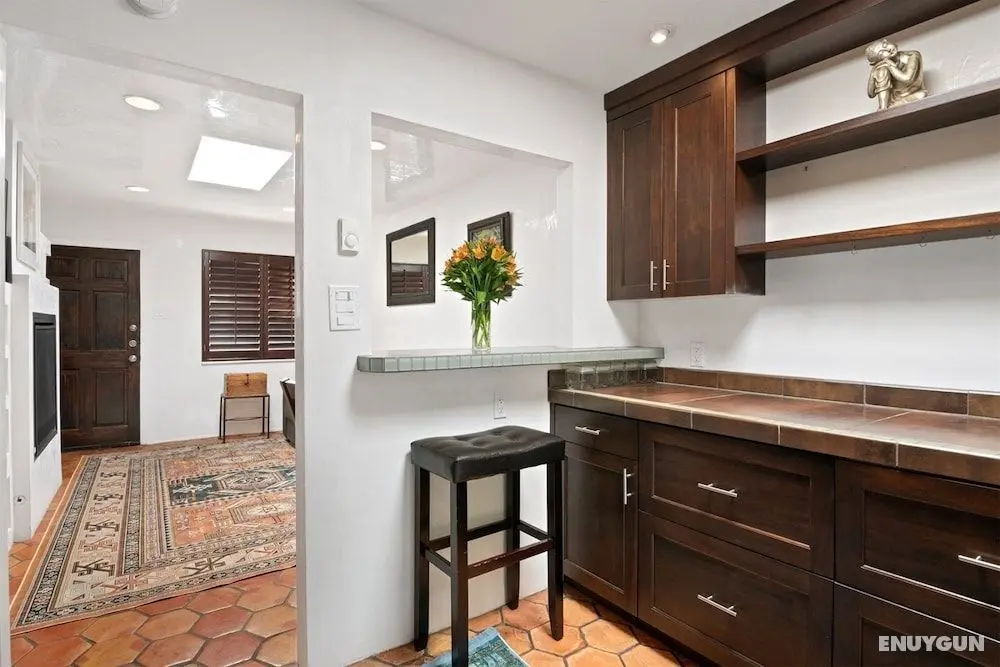 Milagro - Walk Anywhere In Santa Fe From This Beautiful Remodeled Apartment - Oda