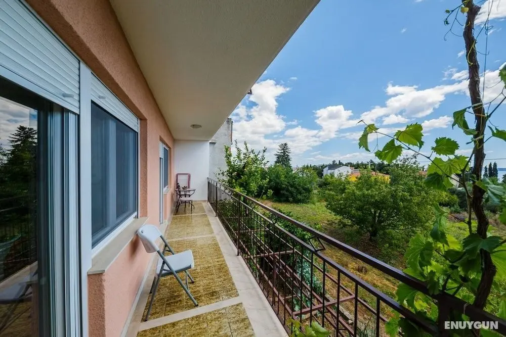 Milica - Parking and Garden - A1 - Öne Çıkan Resim
