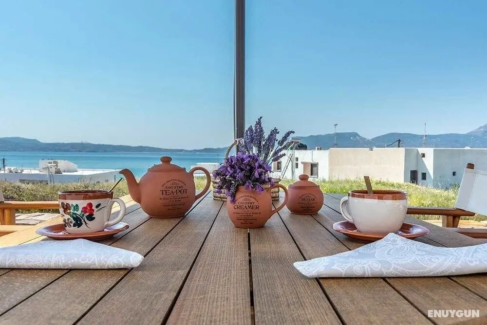 The Millers House Adamas Sea View - Oda Düzeni