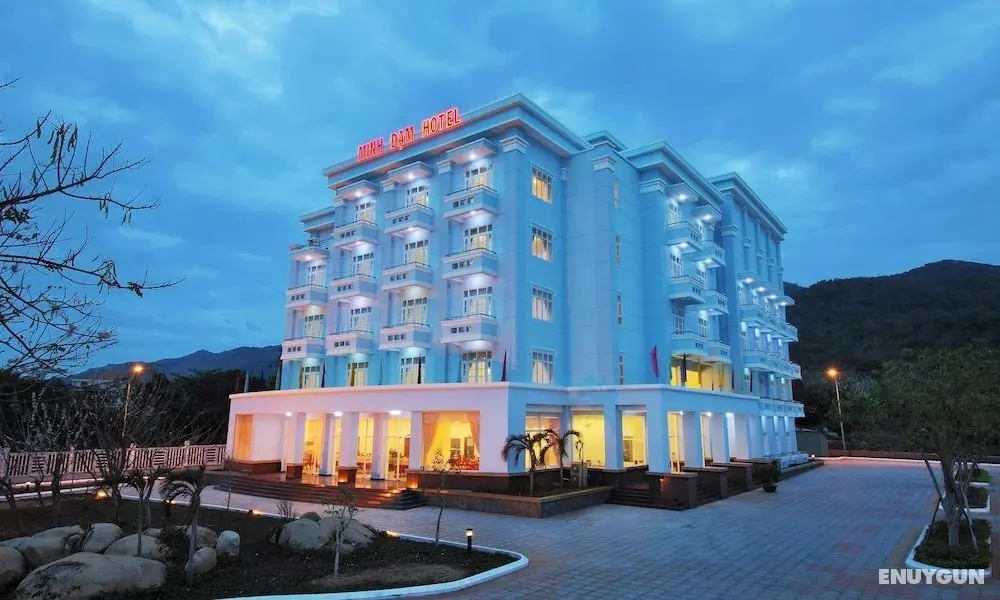 Minh Dam Hotel & Restaurant - Öne Çıkan Resim