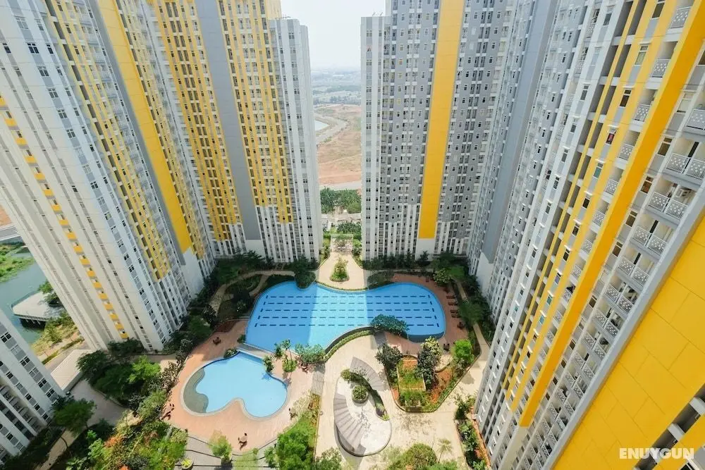 Minimalist 2BR Apartment The Springlake Summarecon - Dış Mekan