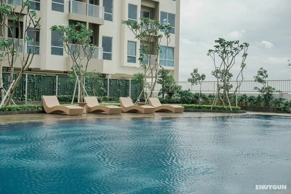 Minimalist and Comfort Studio at Green Sedayu Apartment - Havuz