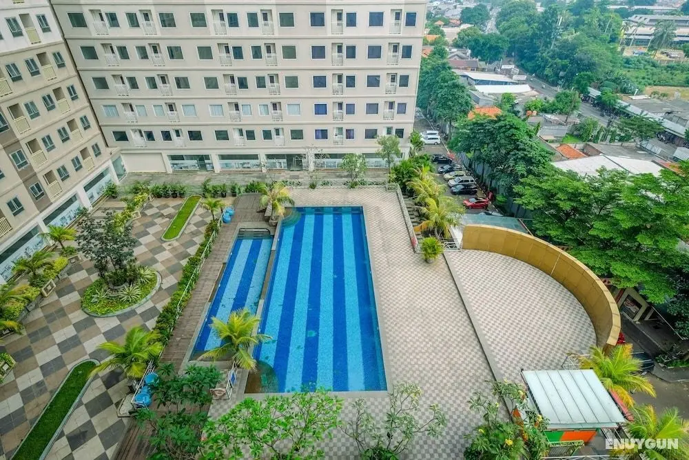 Minimalist & Comfy 2BR @ Titanium Square Apartment - Dış Mekan