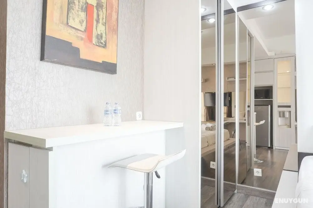 Minimalist And Cozy Studio At Ambassade Kuningan Apartment - Oda