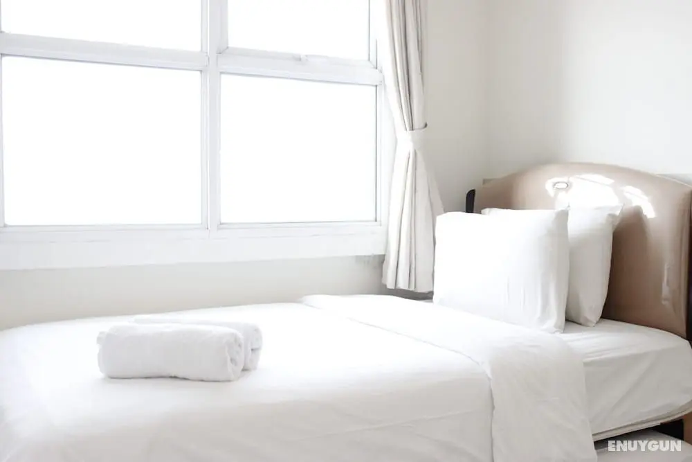 Minimalist and Modern 1BR Apartment at Parahyangan Residence - Öne Çıkan Resim