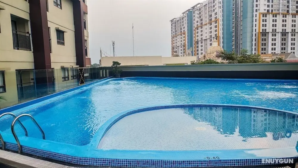 Minimalist Studio Apartment at Atria Residences with Pool View - Öne Çıkan Resim