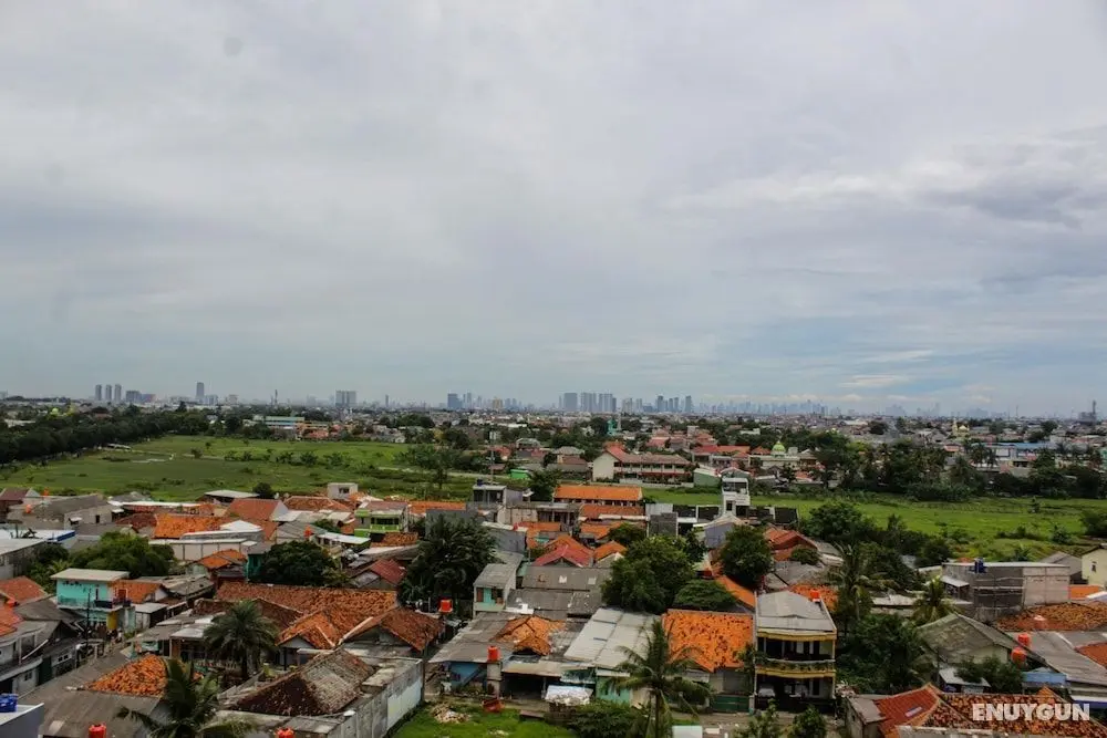Minimalist Studio Apartment at Poris 88 with City View - Oda Manzaraları