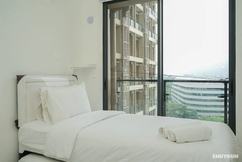 Minimalist Studio Room At Sky House Bsd Apartment - Öne Çıkan Resim