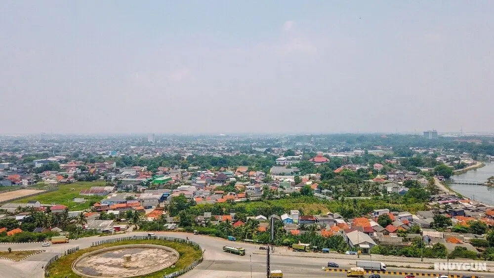 Minimalist Studio at Tamansari Mahogany Karawang Apartment - Dış Mekan