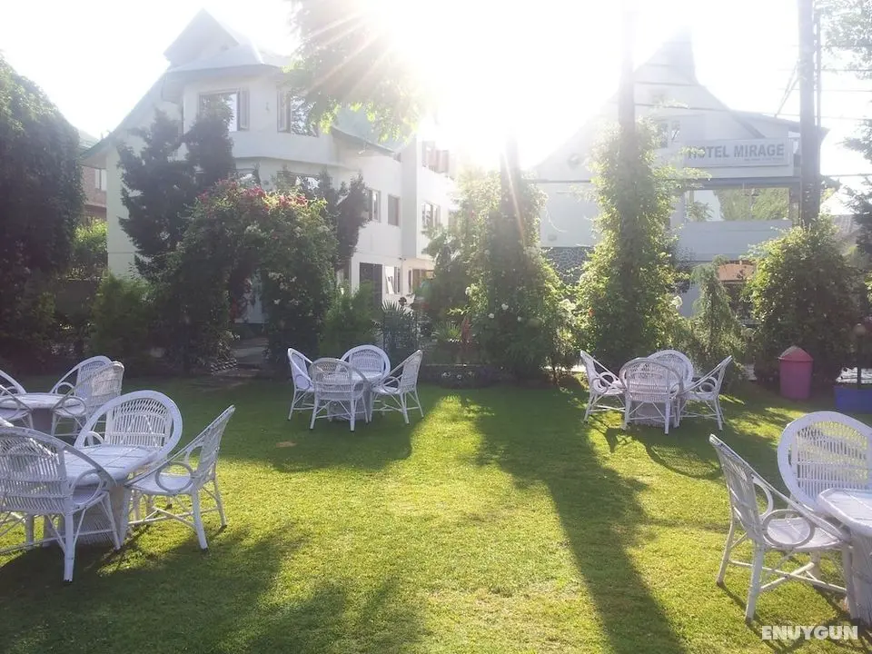 Hotel Mirage - Öne Çıkan Resim