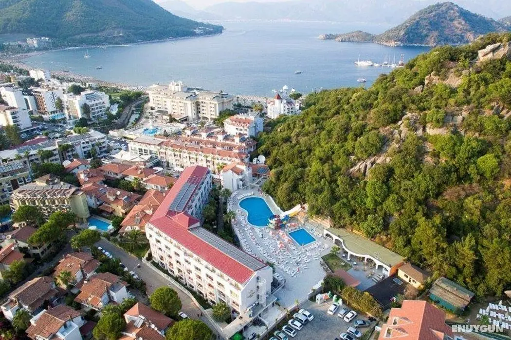 Mirage World Hotel - Havuz
