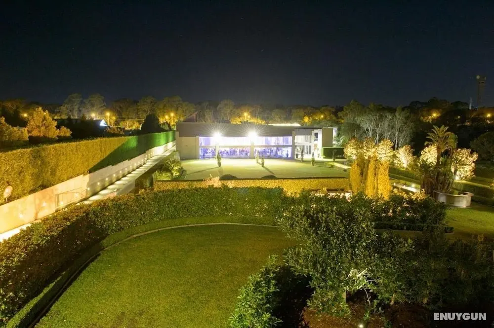 Miramare Gardens - Öne Çıkan Resim