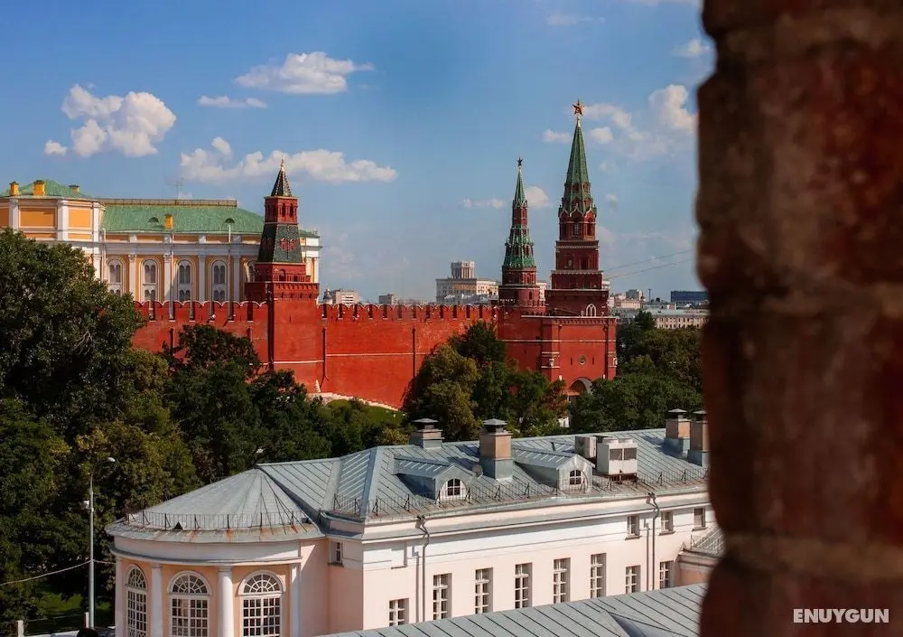 MIRROS Hotel Moscow Kremlin - Oda Manzaraları
